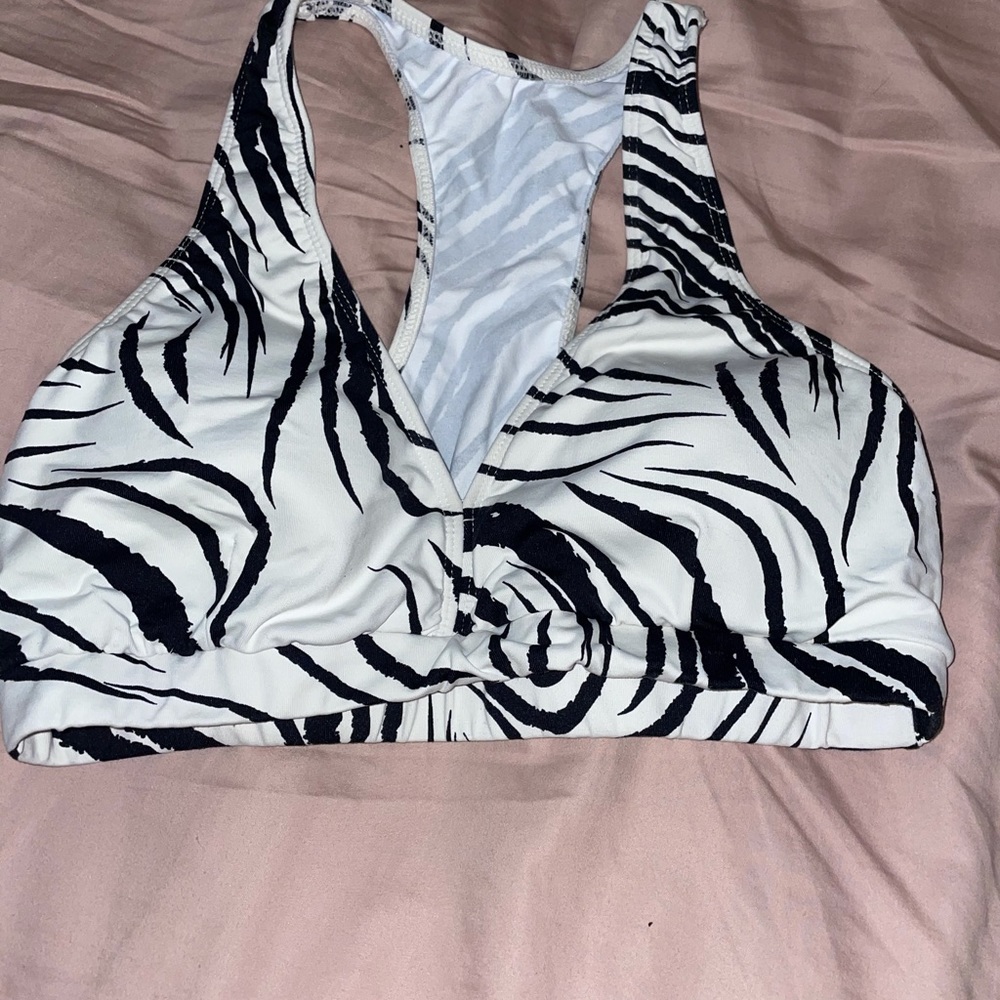 Lici fit medium sport bra zebra print